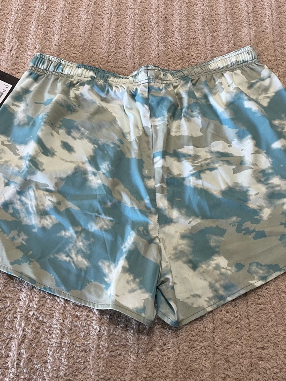 RVCA Teal & Cream Cloud Camouflage Running Shorts - Picture 2 of 3